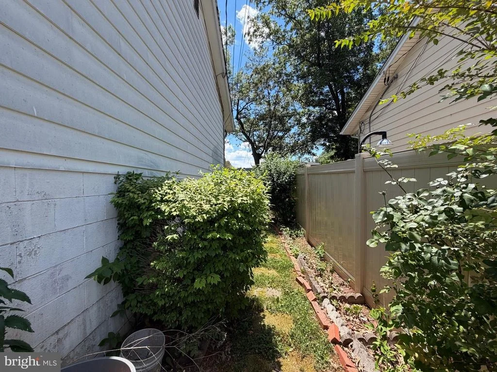 Photo of 800 BOOKER DRIVE