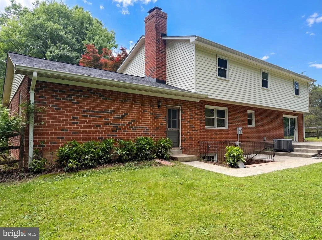 Photo of 3211 FOX MILL ROAD