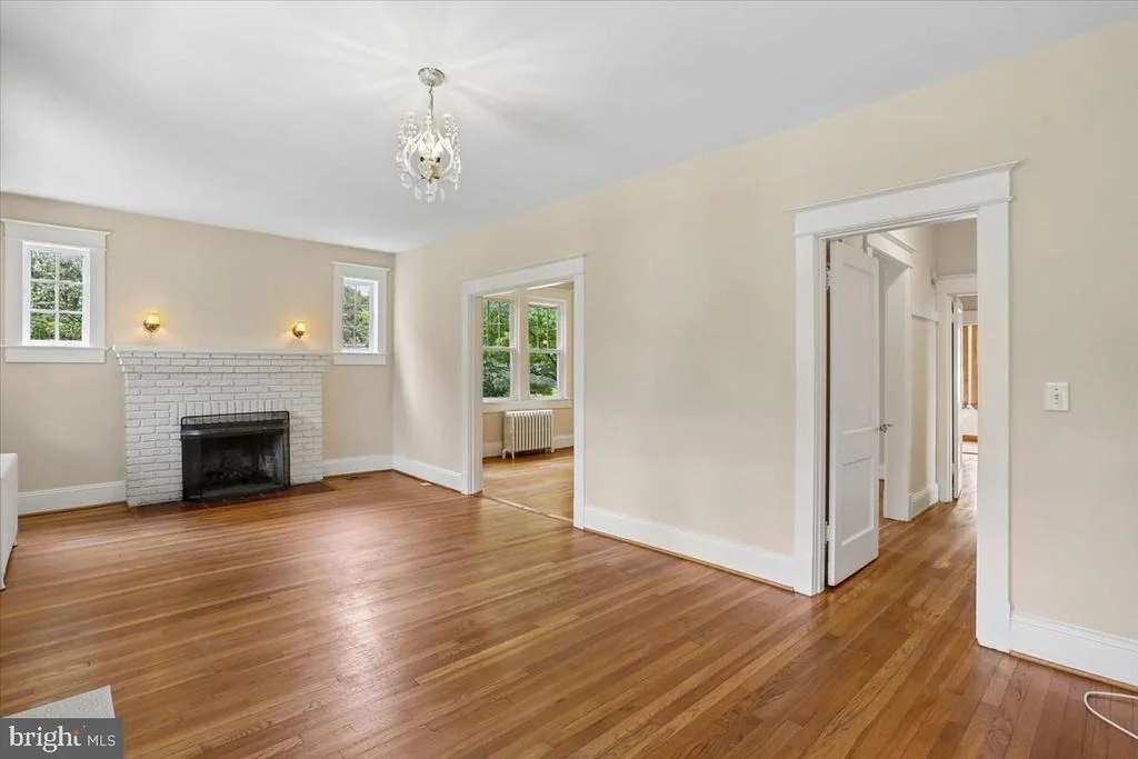 Photo of 9501 COLESVILLE ROAD