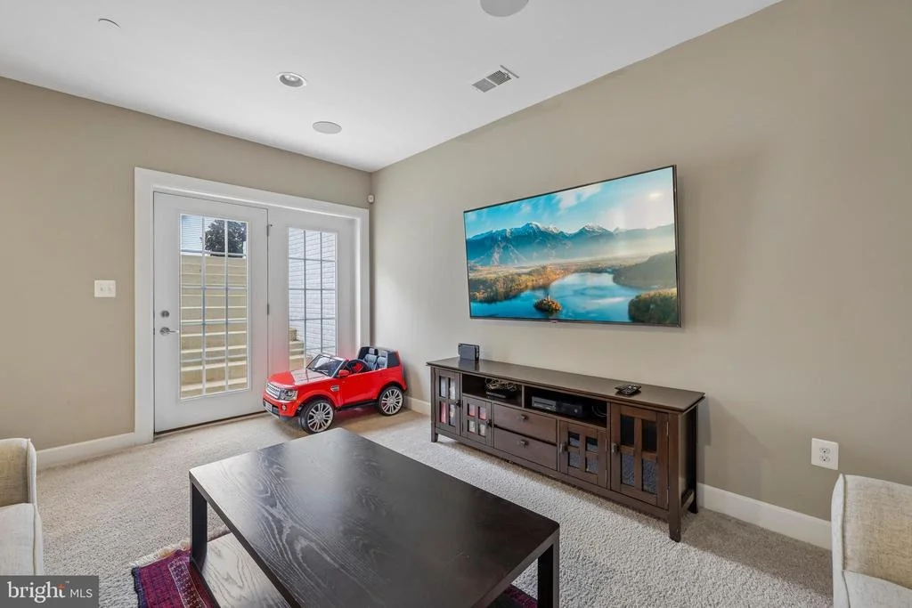 Photo of 2209 JACOB WAY