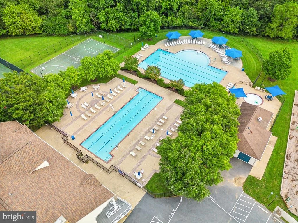 Photo of 2379 BEAR DEN ROAD