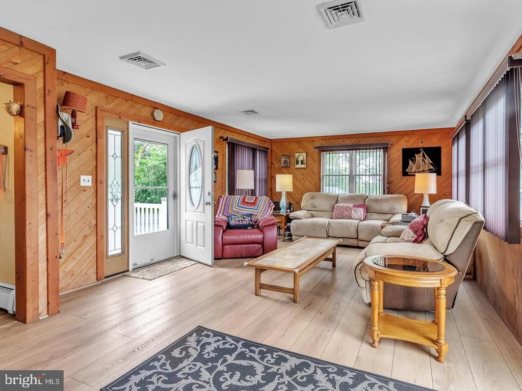 Photo of 18 BEACON DRIVE