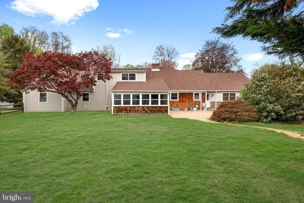 Photo of 682 WHIRLAWAY DRIVE