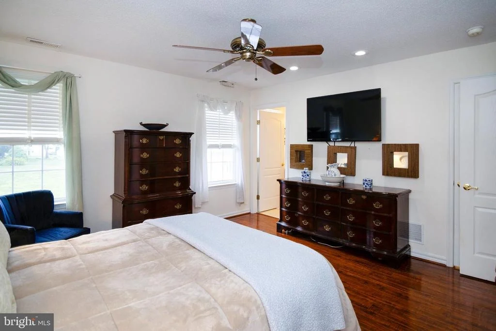 Photo of 575 RIVIERA DRIVE