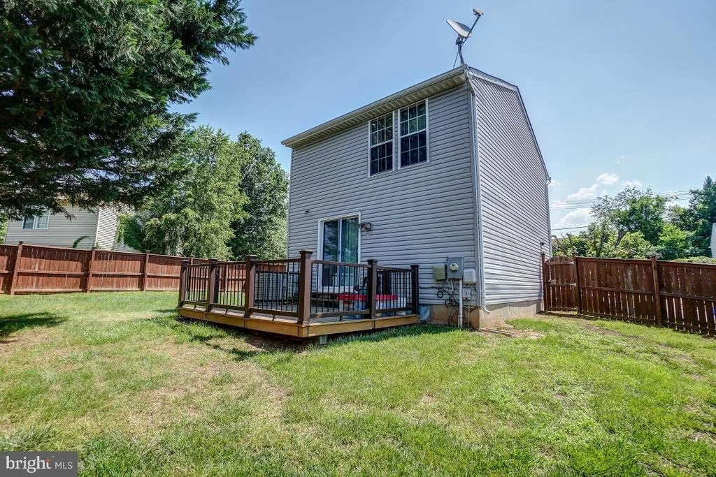 Photo of 8 TARFSIDE COURT
