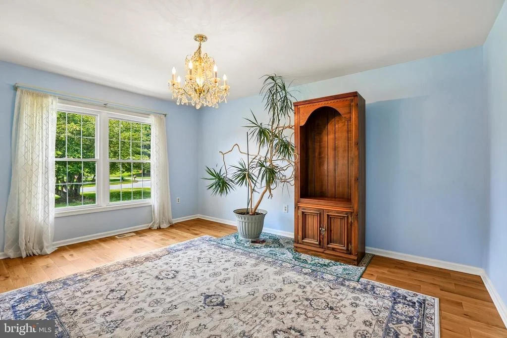 Photo of 2215 CHEROKEE DRIVE