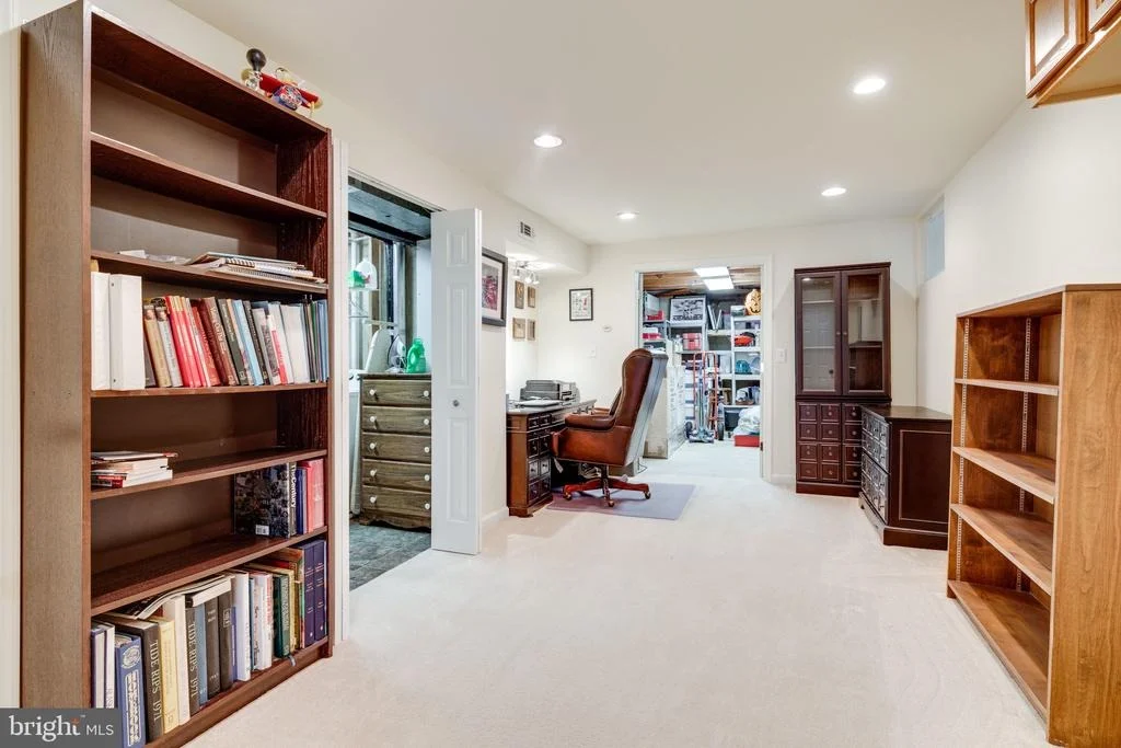 Photo of 7203 MING TREE COURT