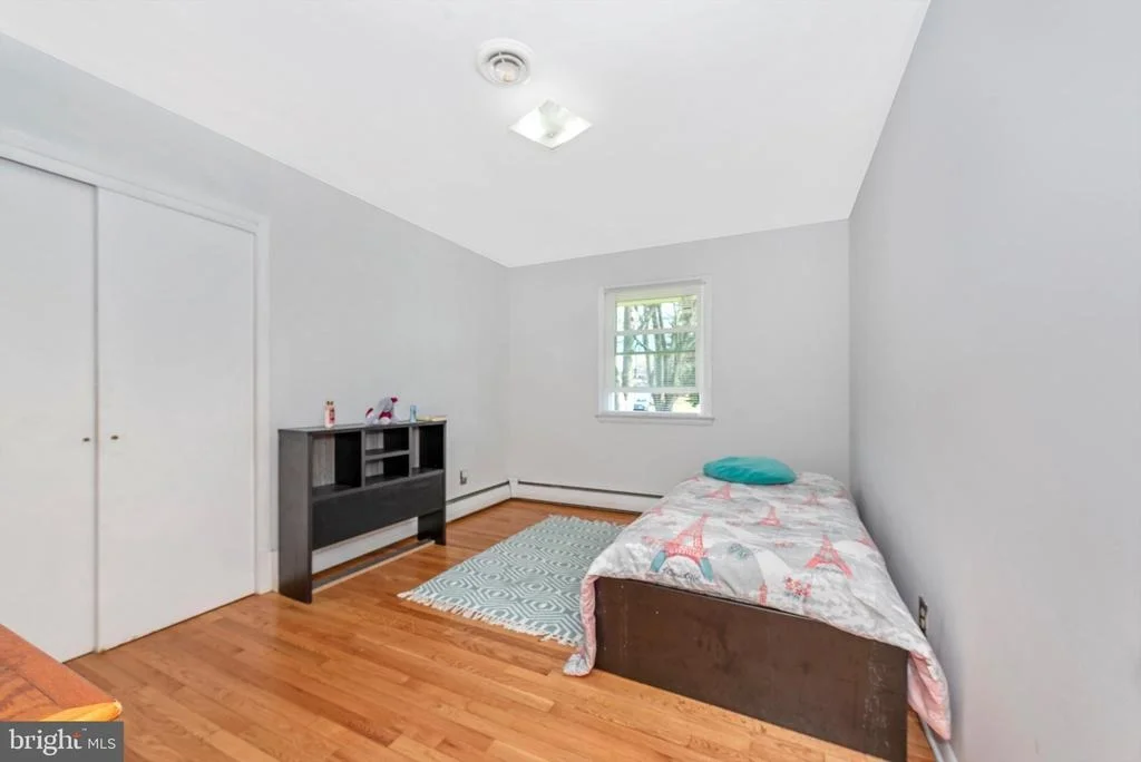 Photo of 6102 DOVER STREET