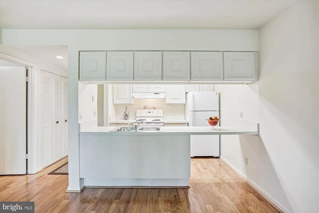 Photo of Unit 81F at 3632 GLENEAGLES DRIVE