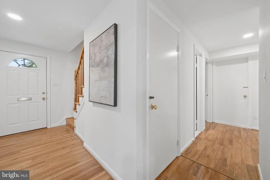 Photo of 1104 FALLSMEAD WAY