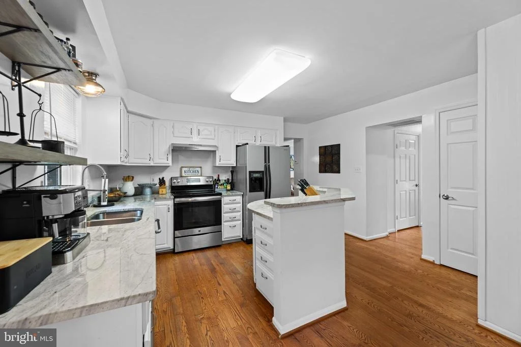 Photo of 9261 MATTHEW DRIVE