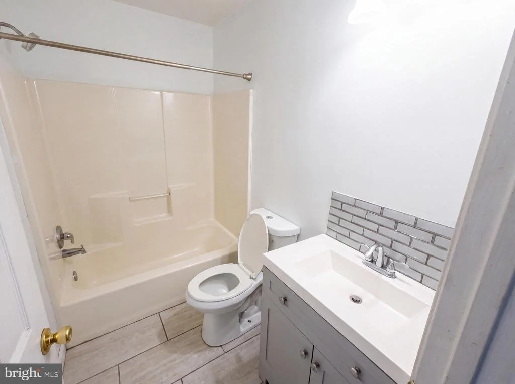 Photo of 32 LEENA LANE