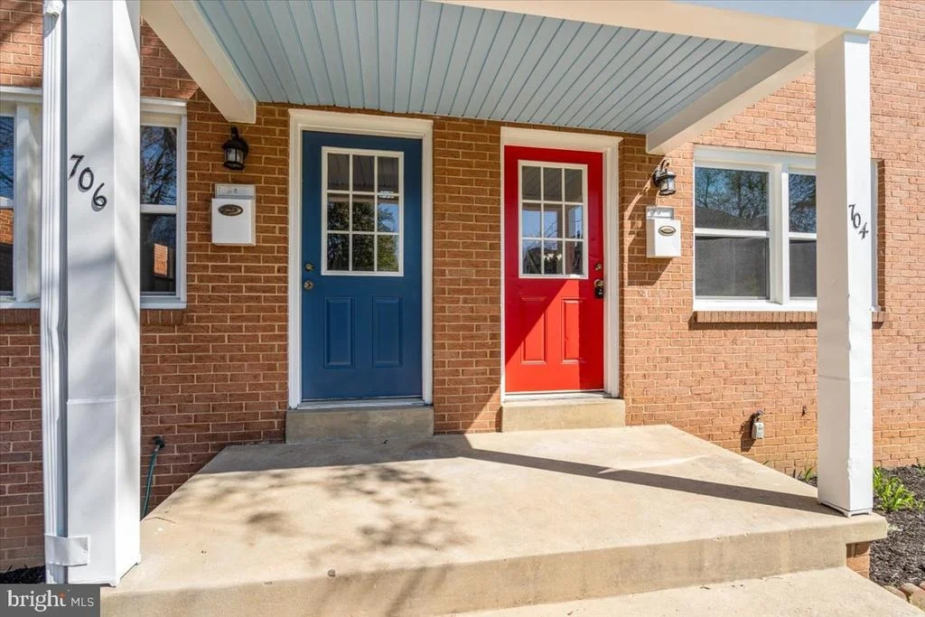 Photo of 704 TRAIL AVE
