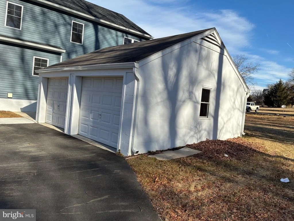Photo of 413 TRIMBLE ROAD
