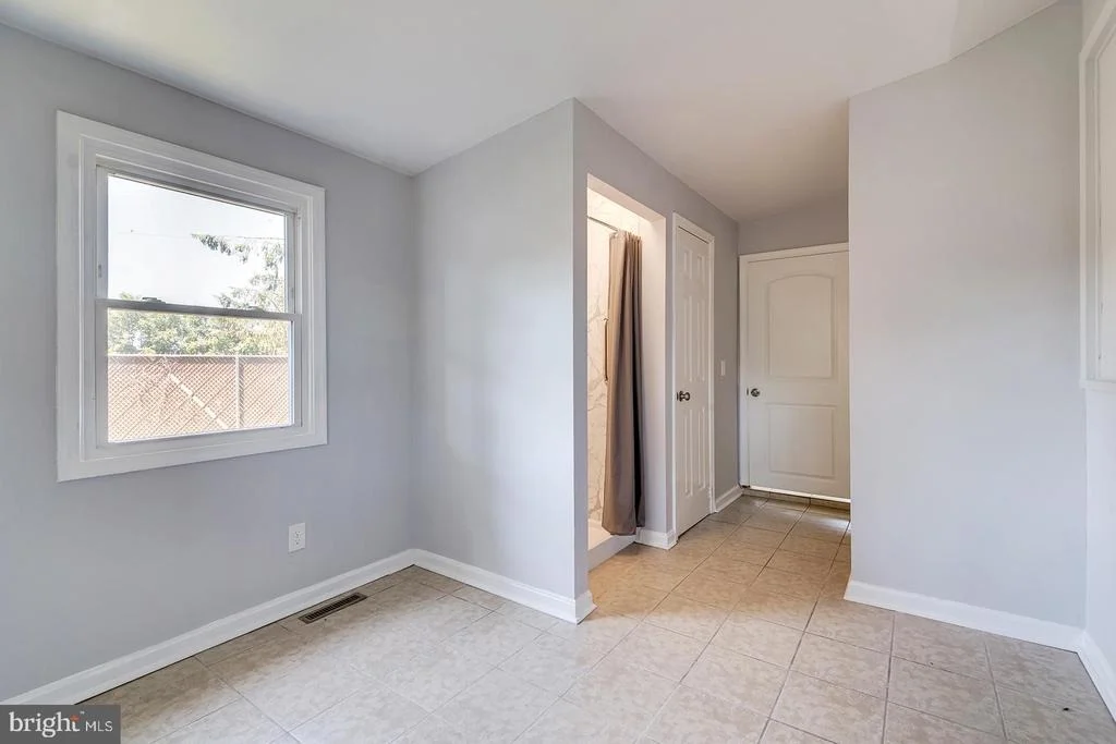 Photo of 1522 FORREST AVENUE