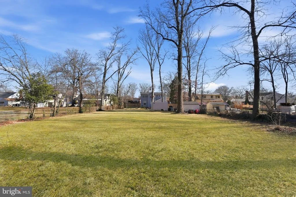 Photo of 6710 OAK DRIVE