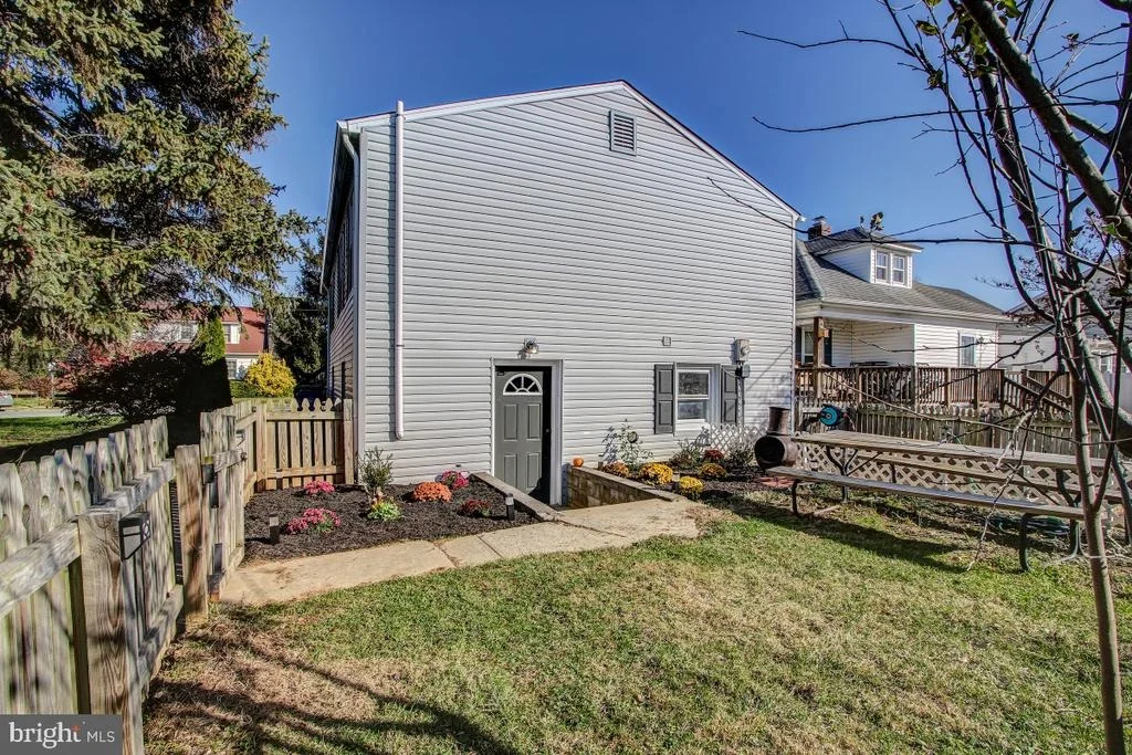 Photo of 408 SHERMAN AVENUE