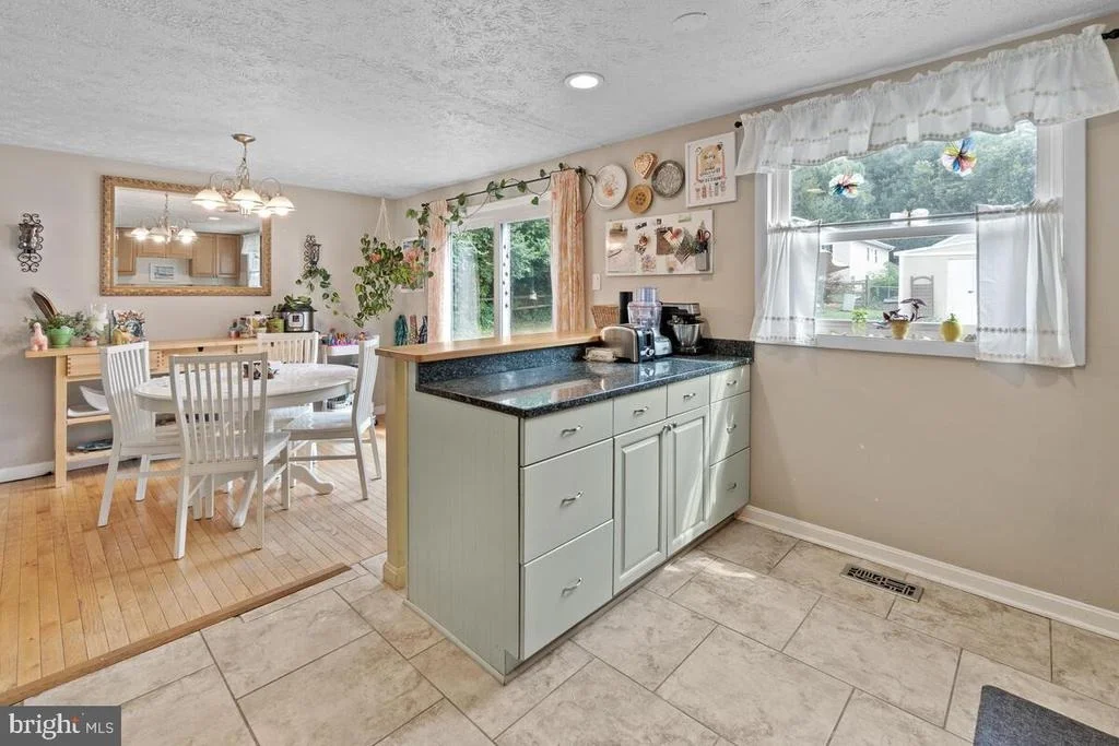 Photo of 4403 FELDSPAR ROAD