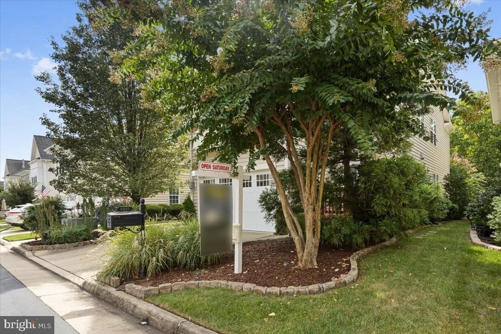 Photo of 5931 EMBRY SPRING LANE