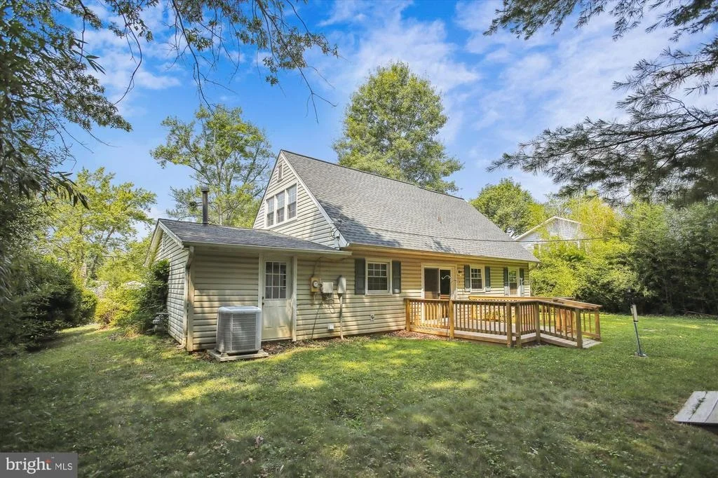 Photo of 12833 POINT PLEASANT DRIVE