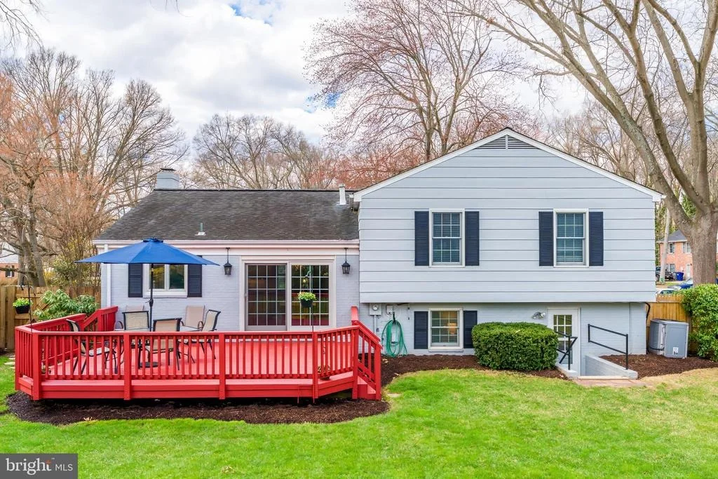 Photo of 8511 STABLE DRIVE