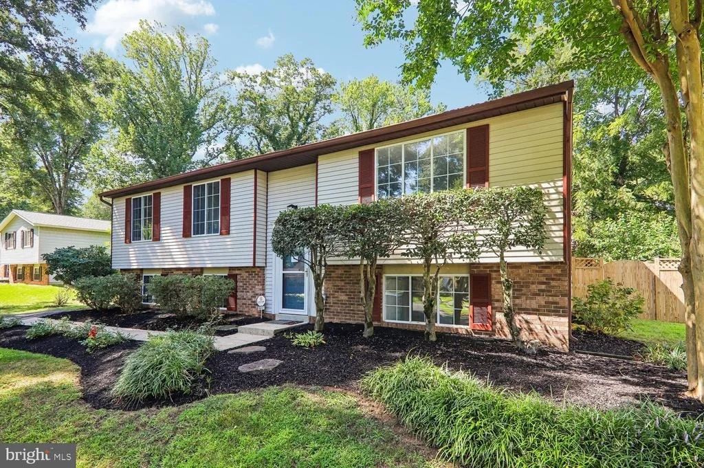 Photo of 6612 SEWARD ROAD