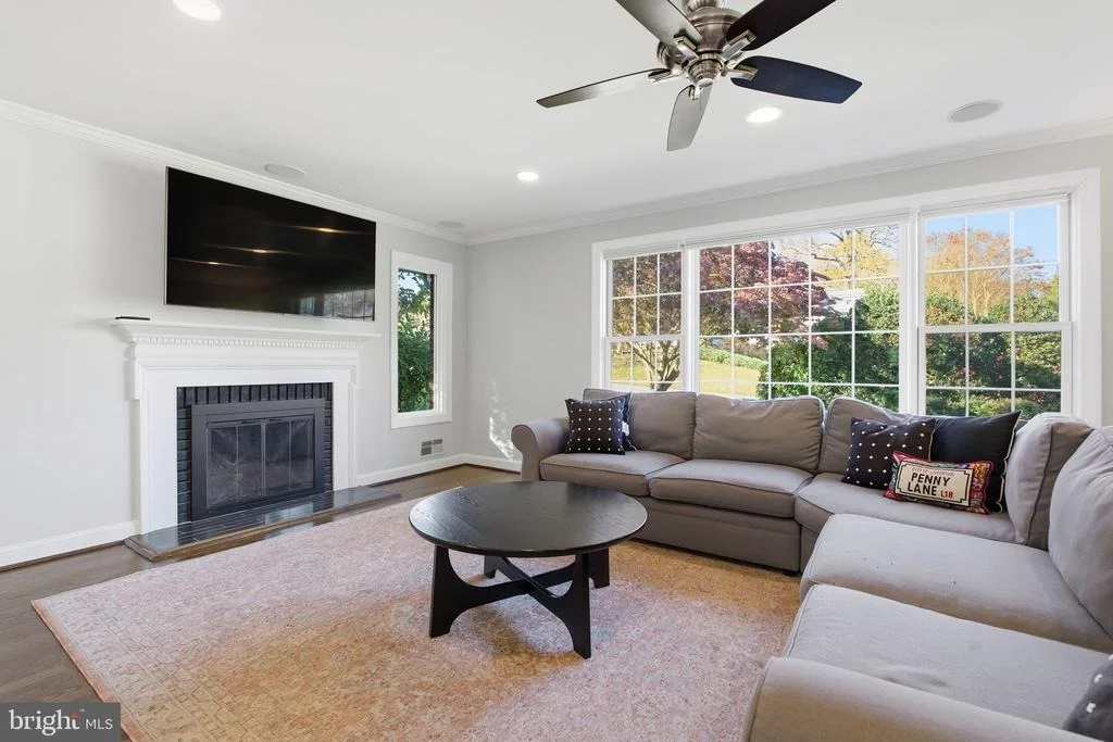 Photo of 214 PROVIDENCE ROAD