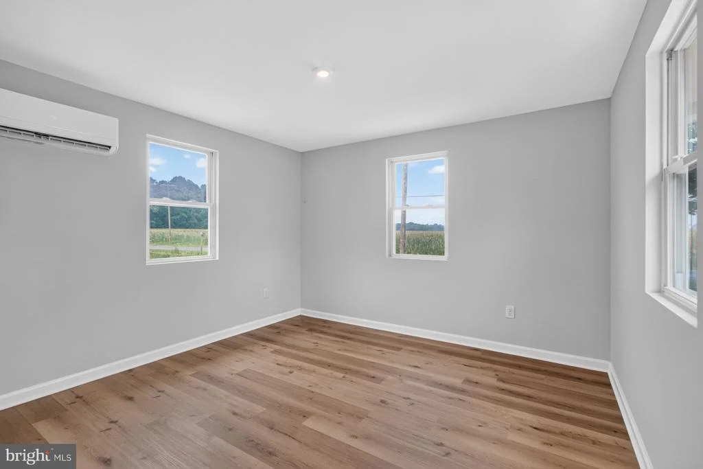 Photo of 33301 MURRAY ROAD