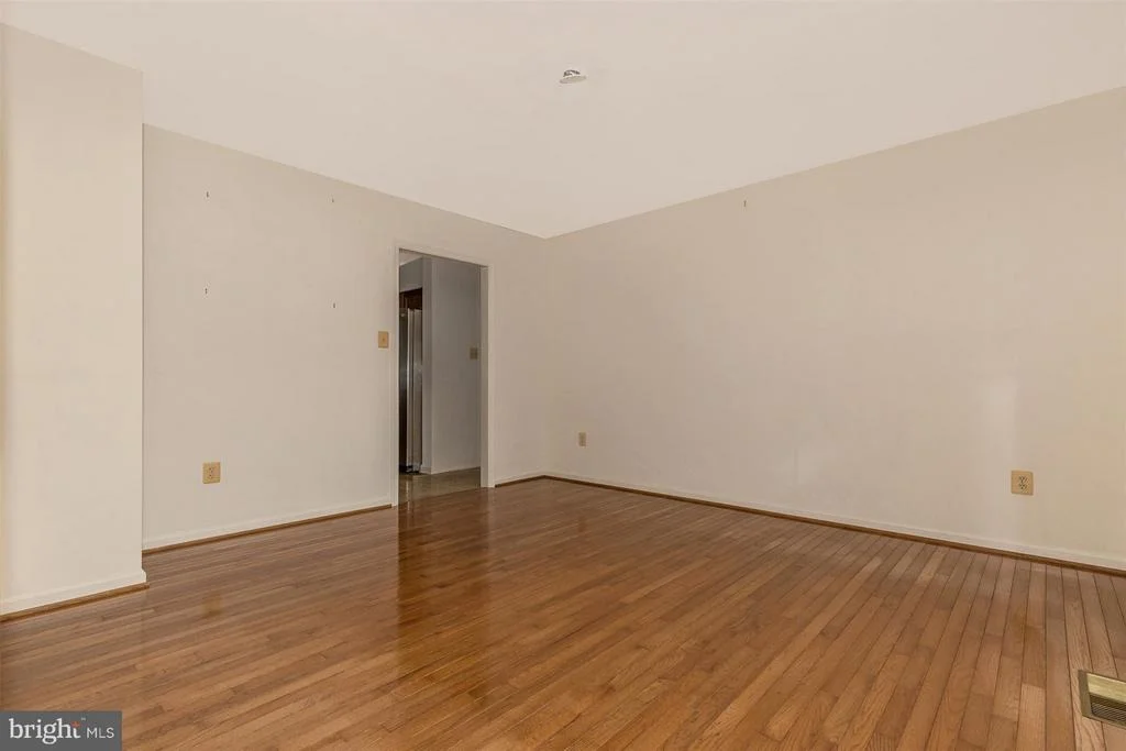 Photo of 102 IVY HILL DRIVE