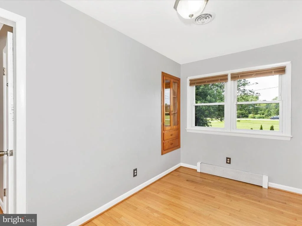 Photo of 22128 PIKESIDE DRIVE