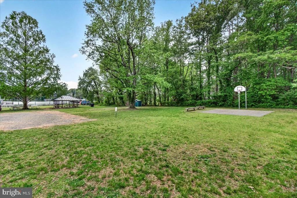 Photo of 3847 HOLLY DRIVE