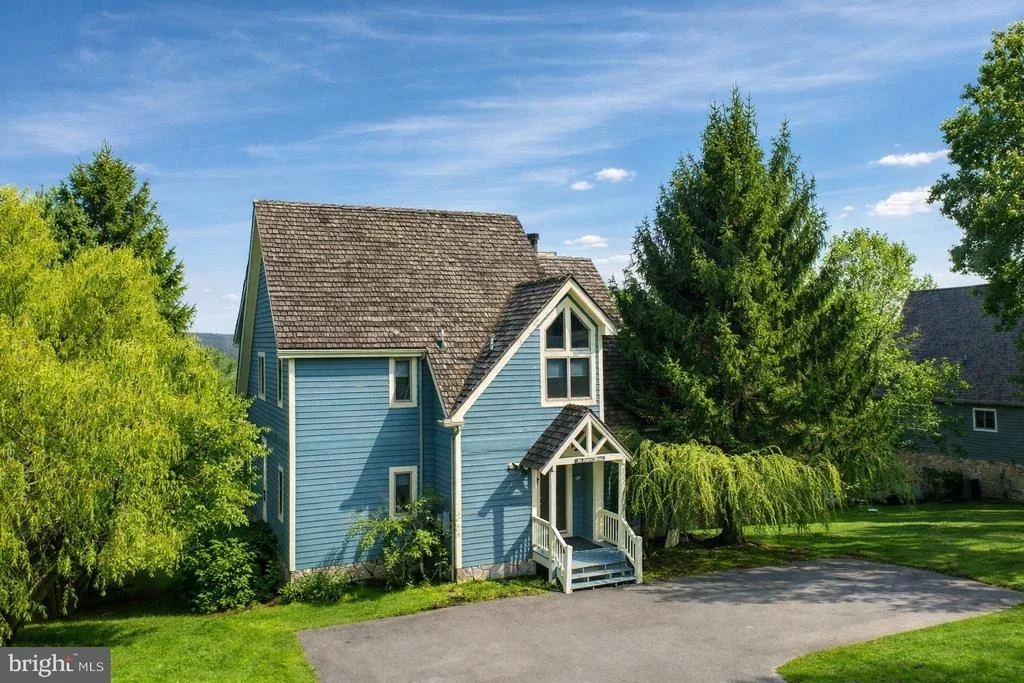 Photo of 110 HIGHLINE DRIVE