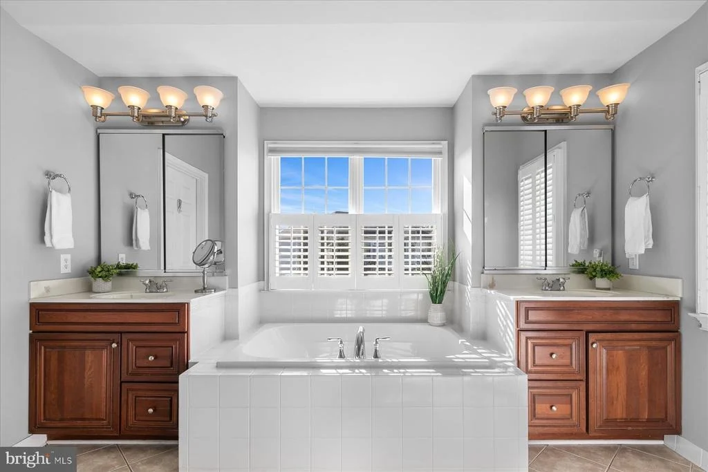 Photo of 37486 SEASIDE DRIVE
