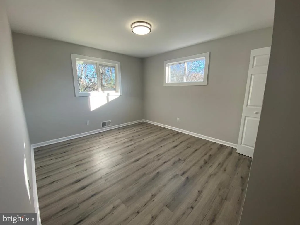Photo of 9209 ROLLING VIEW DRIVE