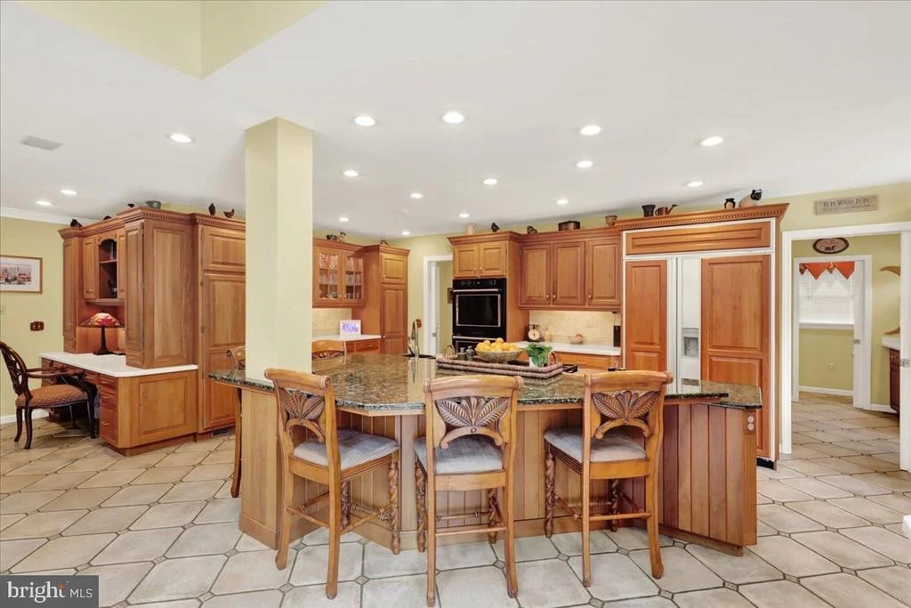 Photo of 225 LOGAN AVENUE