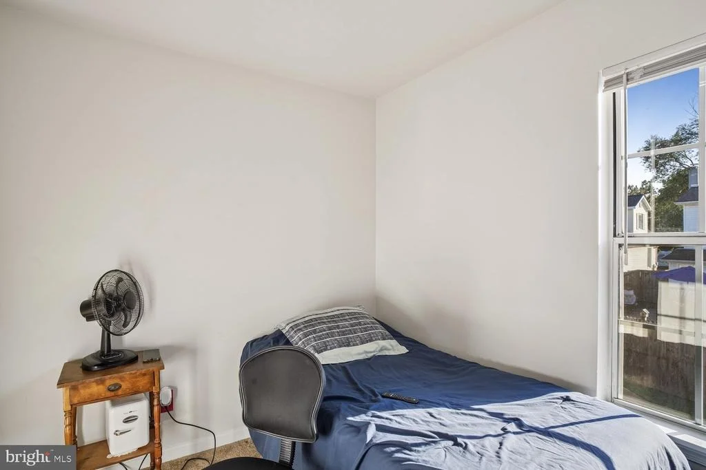 Photo of 1638 MIDLAND ROAD