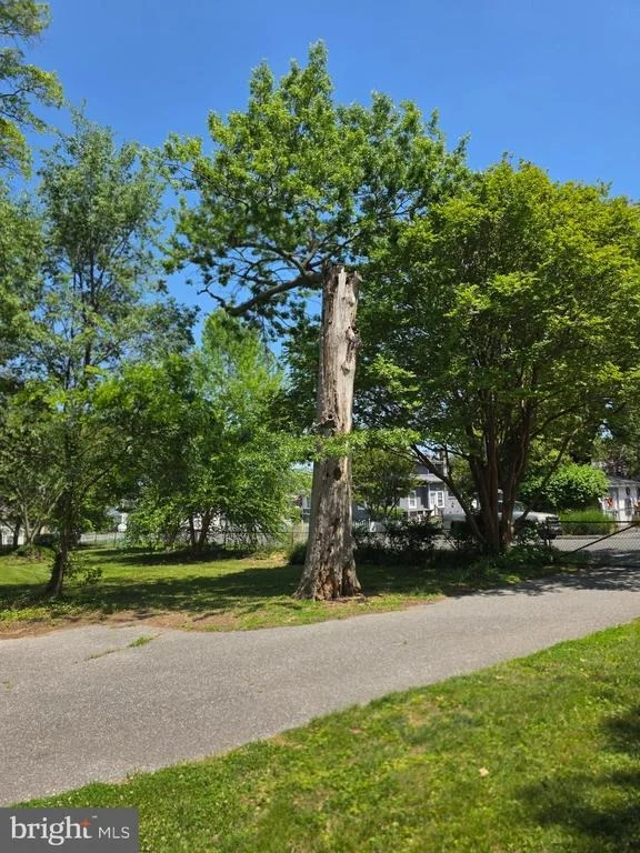 Photo of 145 EDGEWATER DRIVE