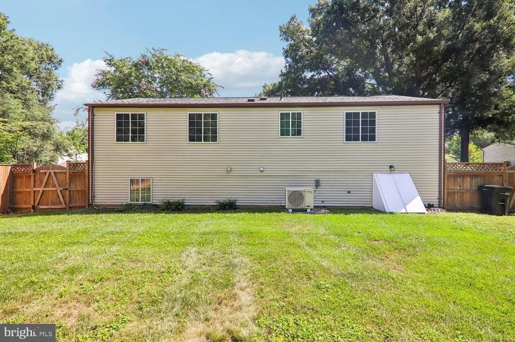 Photo of 6612 SEWARD ROAD
