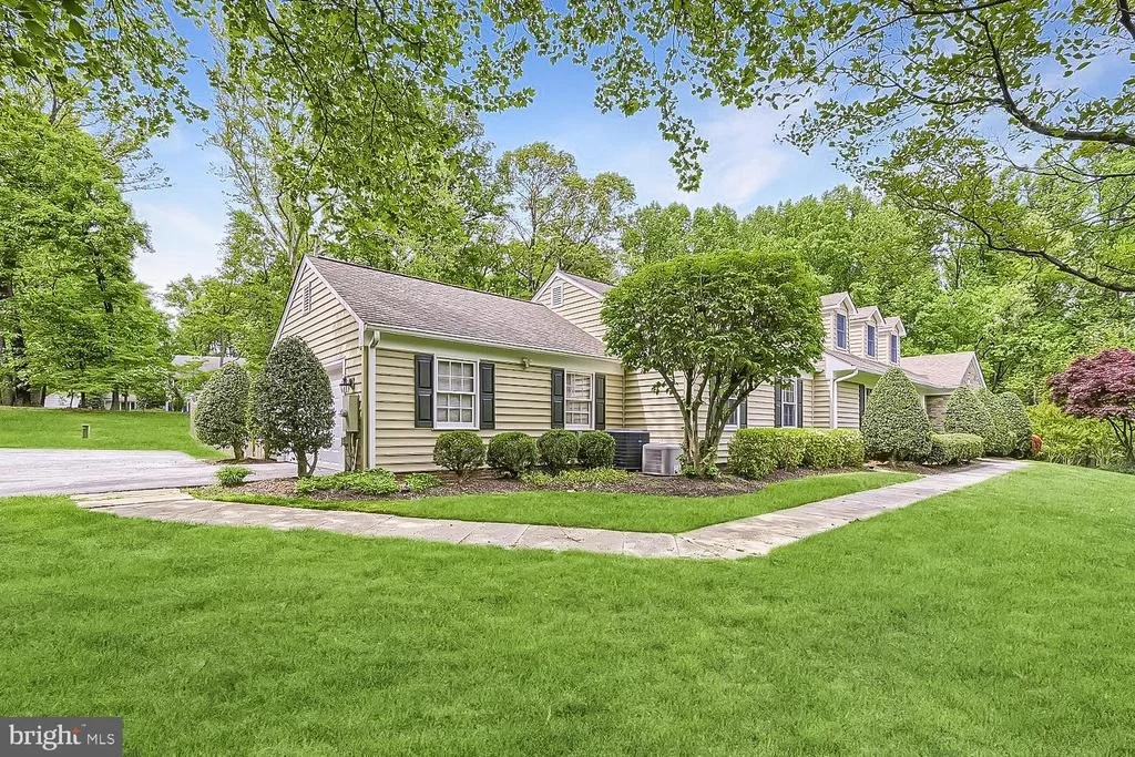 Photo of 15014 SPRING MEADOWS DRIVE