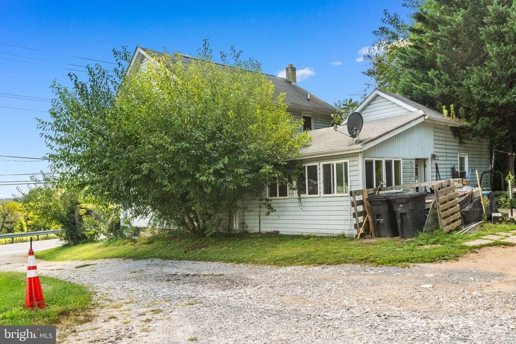 Photo of 3533 LITTLESTOWN PIKE