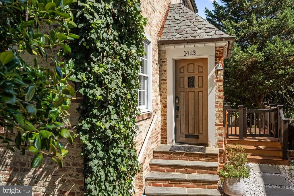 Photo of 1413 44TH STREET NW