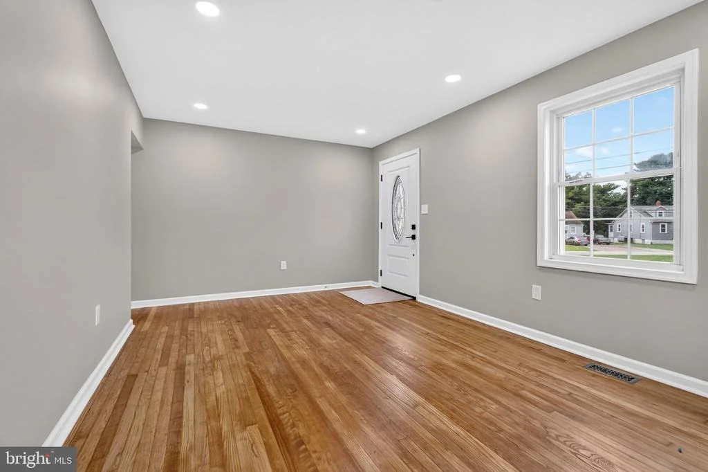 Photo of 1132 STEPHEN DRIVE