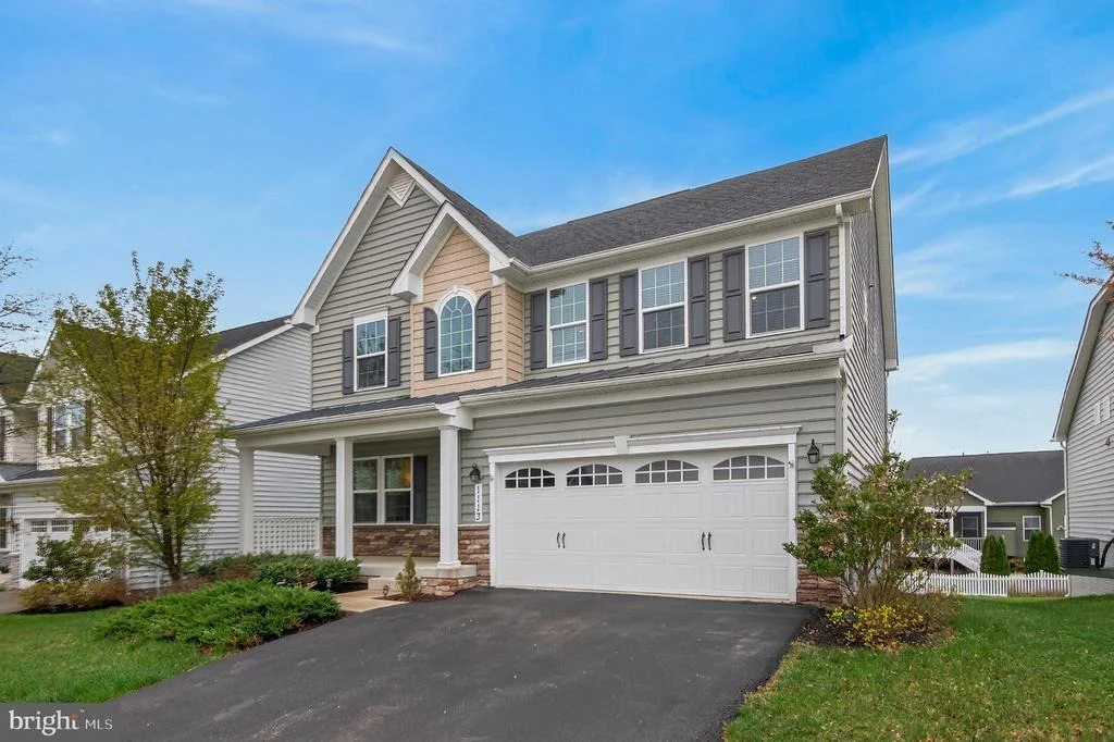 Photo of 1113 LONG FARM CIRCLE