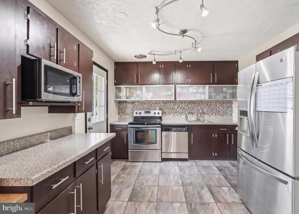 Photo of 6614 STAGECOACH STREET