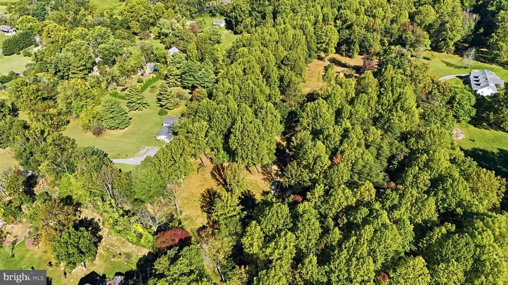 Photo of 8899 HAWBOTTOM ROAD