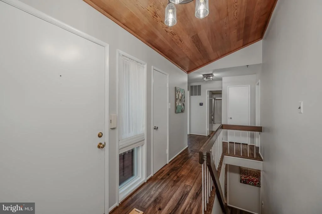 Photo of 8815 BURBANK ROAD