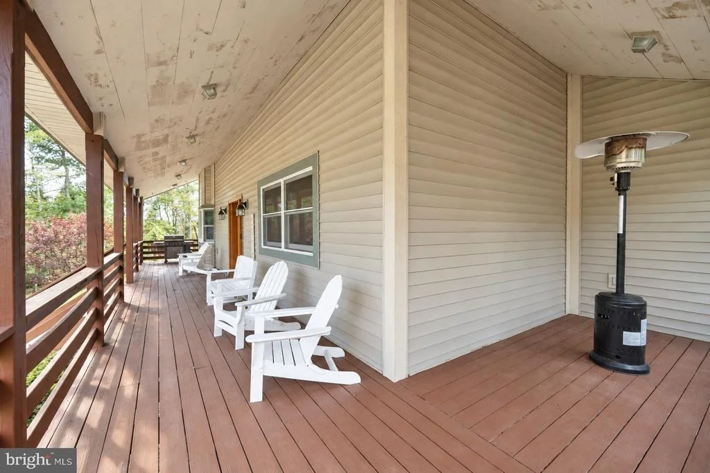 Photo of 607 PIN OAK CIRCLE