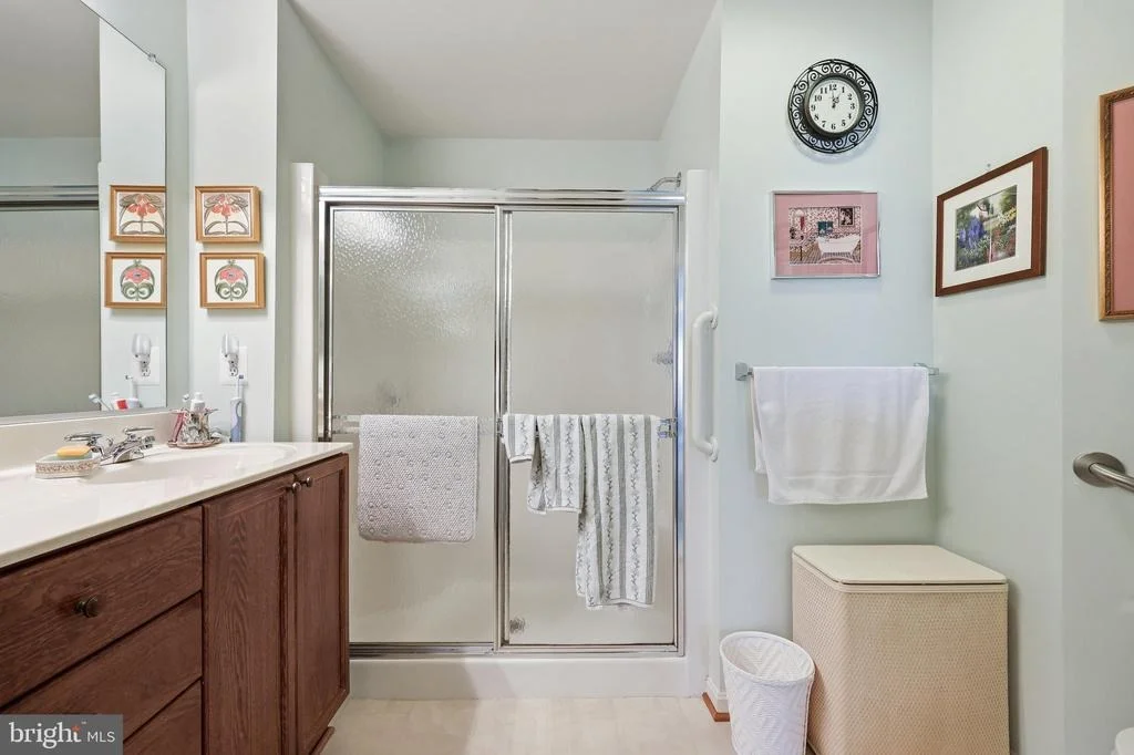Photo of Unit 3A at 2501 COLERIDGE DRIVE