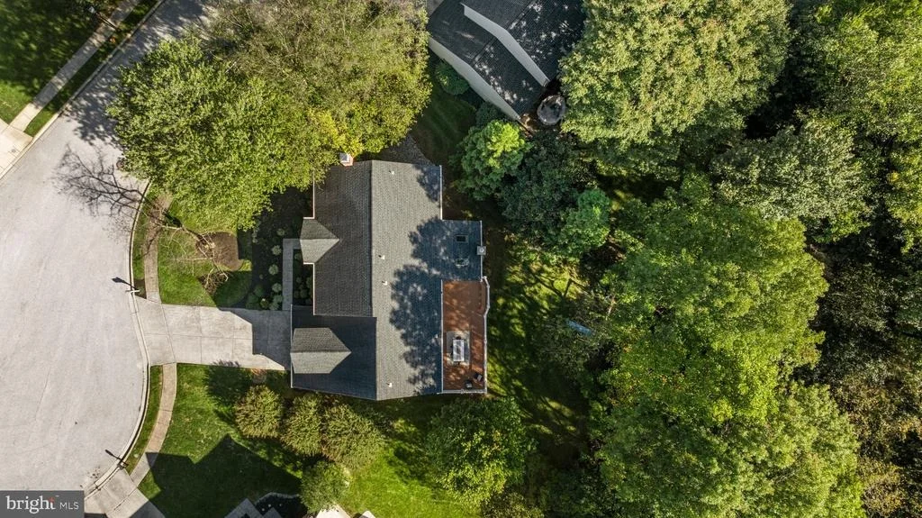 Photo of 11610 SILVERMAPLE COURT