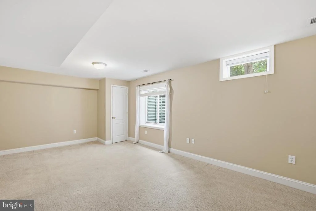 Photo of 10802 SECOND STREET